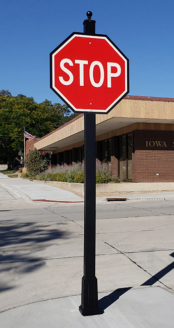 Sac-City-Iowa-Street-Sign-Pole_1.jpg