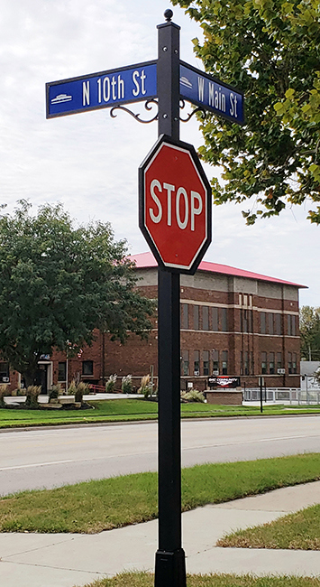 Sac-City-Iowa-Street-Sign-Pole_4.jpg