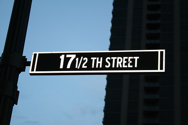 street-sign-1256535_640.jpg